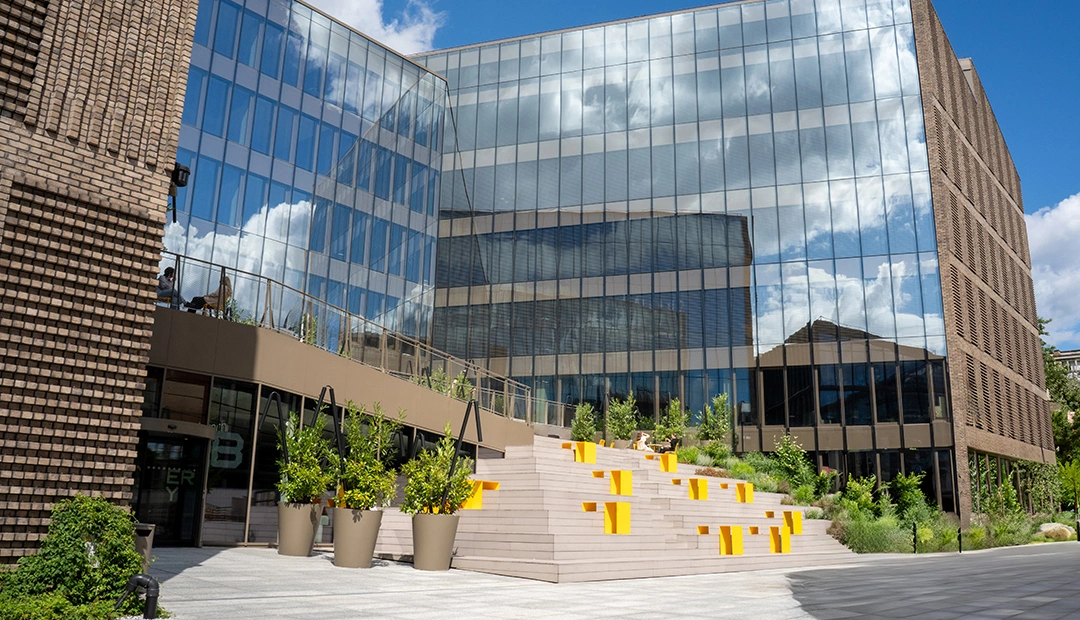 Areál Cyber City – pohled na interiér s instalovanými jednotkami KOMFOVENT