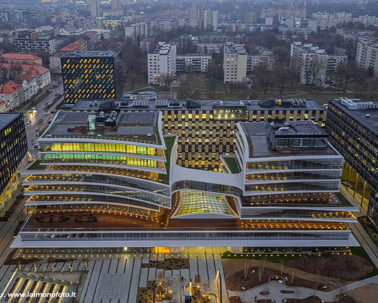 KOMFOVENT VERSO: pokročilé větrání pro administrativní centrum od Zaha Hadid Architects
